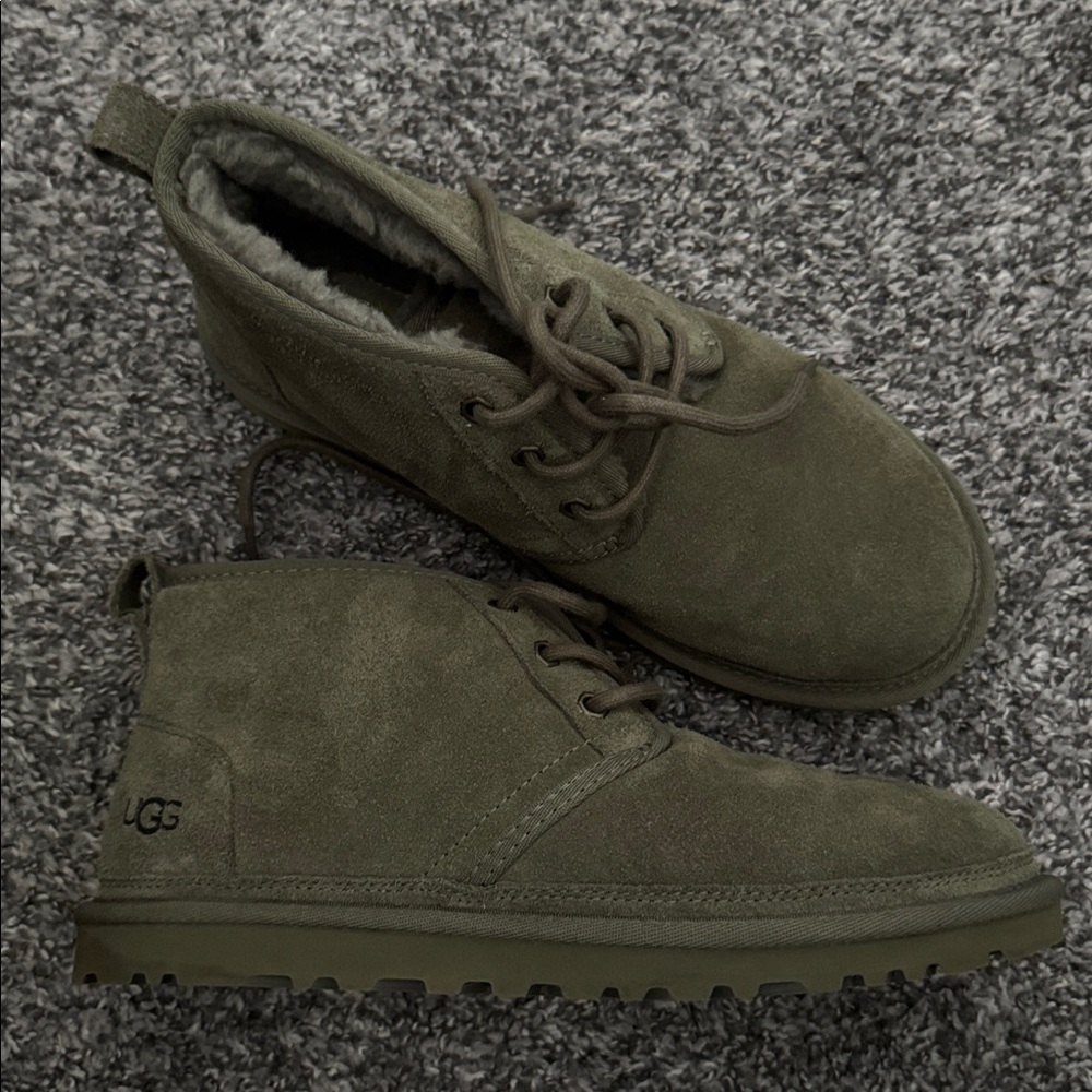 UGG Women's Olive Ankle Boots